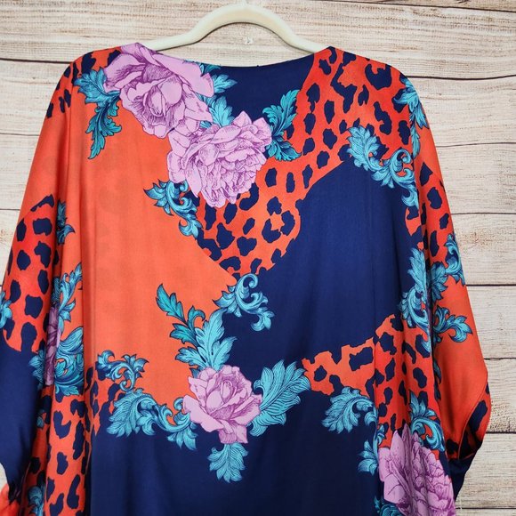 IMAN Global Chic Reversible Printed Poncho Top Floral Leopard Print Women's M/L - Picture 8 of 16